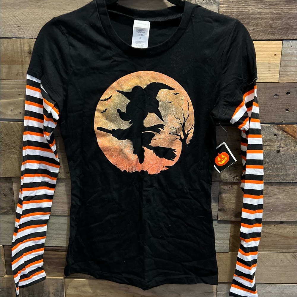 Disney Halloween shirt sz S New with tags